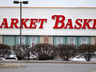 Potentially rabid raccoon allegedly attacked man in NH Market Basket parking lot