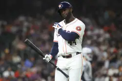 Astros shutting down Yordan Alvarez in brutal injury swerve